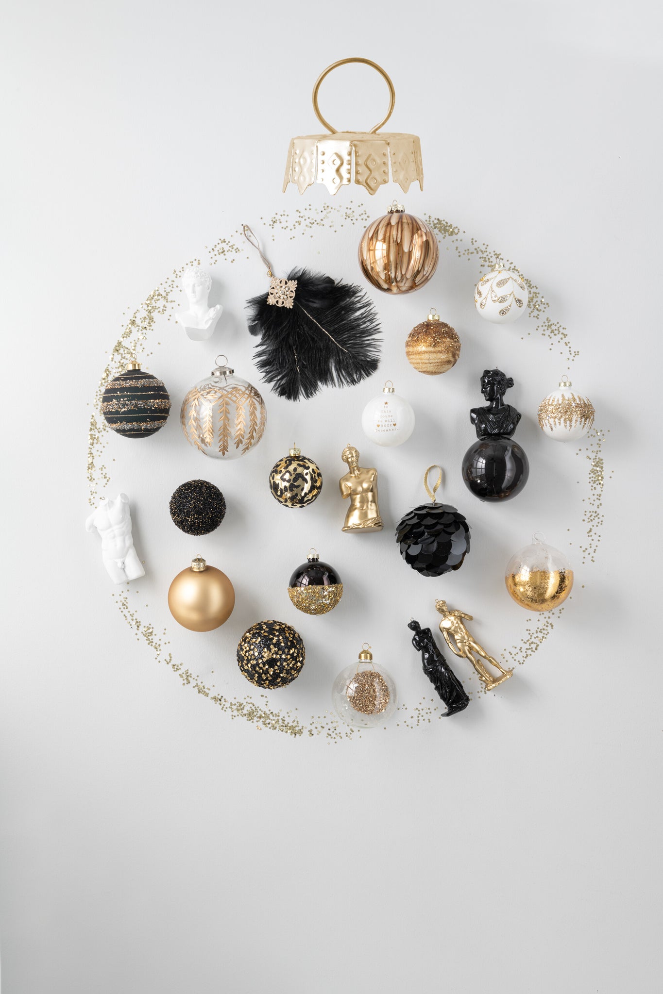 Doos Van 4 Kerstballen Effen Transparant Goud Medium J-Line