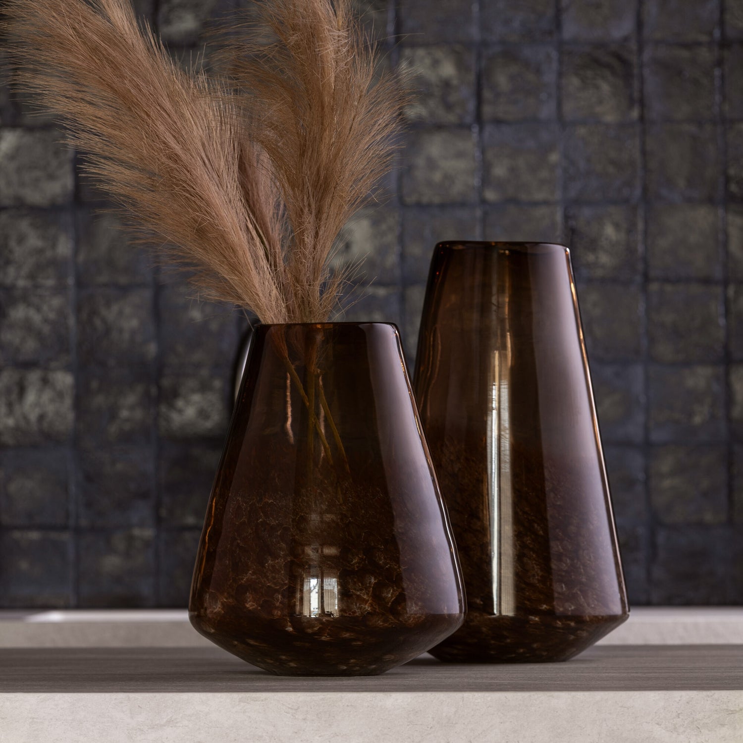 Donkerbruine Glazen Vaas Cone J-Line Set van 2