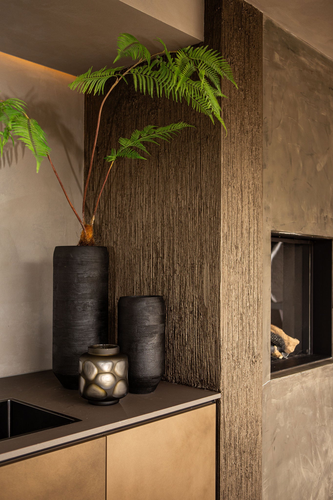 Gerd Black Mango Wood Pot Rounded Border S Dia20xH40cm PTMD