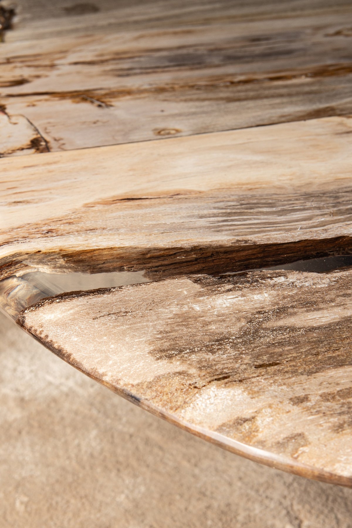 Couchtisch Deeba versteinertes Holz 130 PTMD