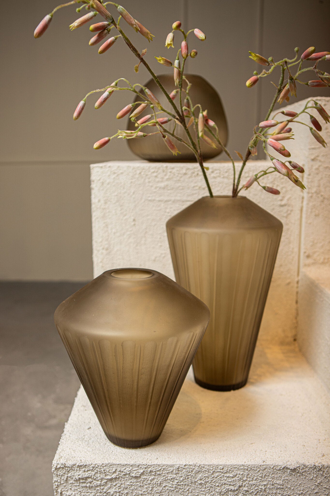 Vaas Damiri Brown Glass Handcut Vase Lines M PTMD
