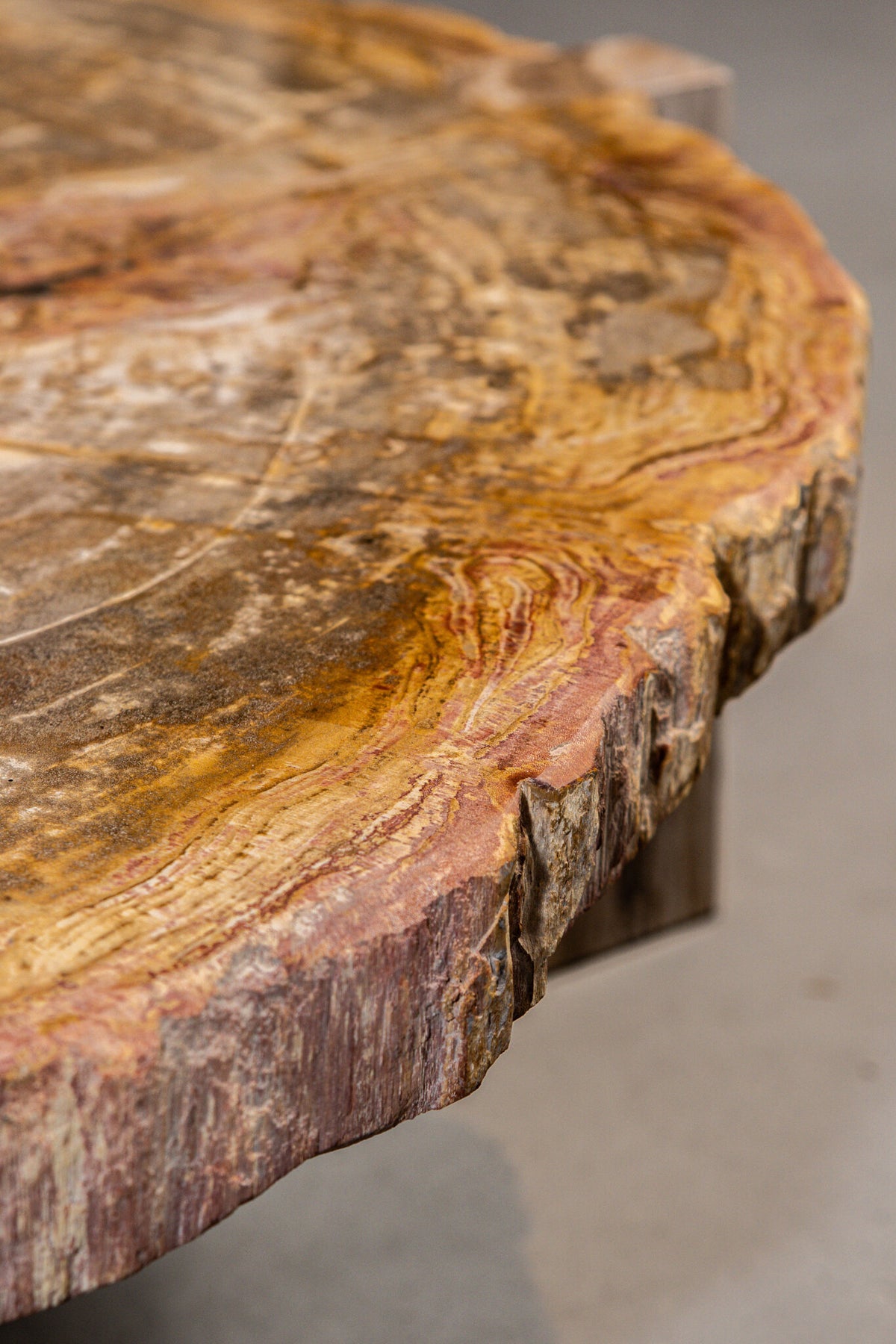 Salontafel Kayo Naturel Versteend Hout 3 Poten Laag PTMD