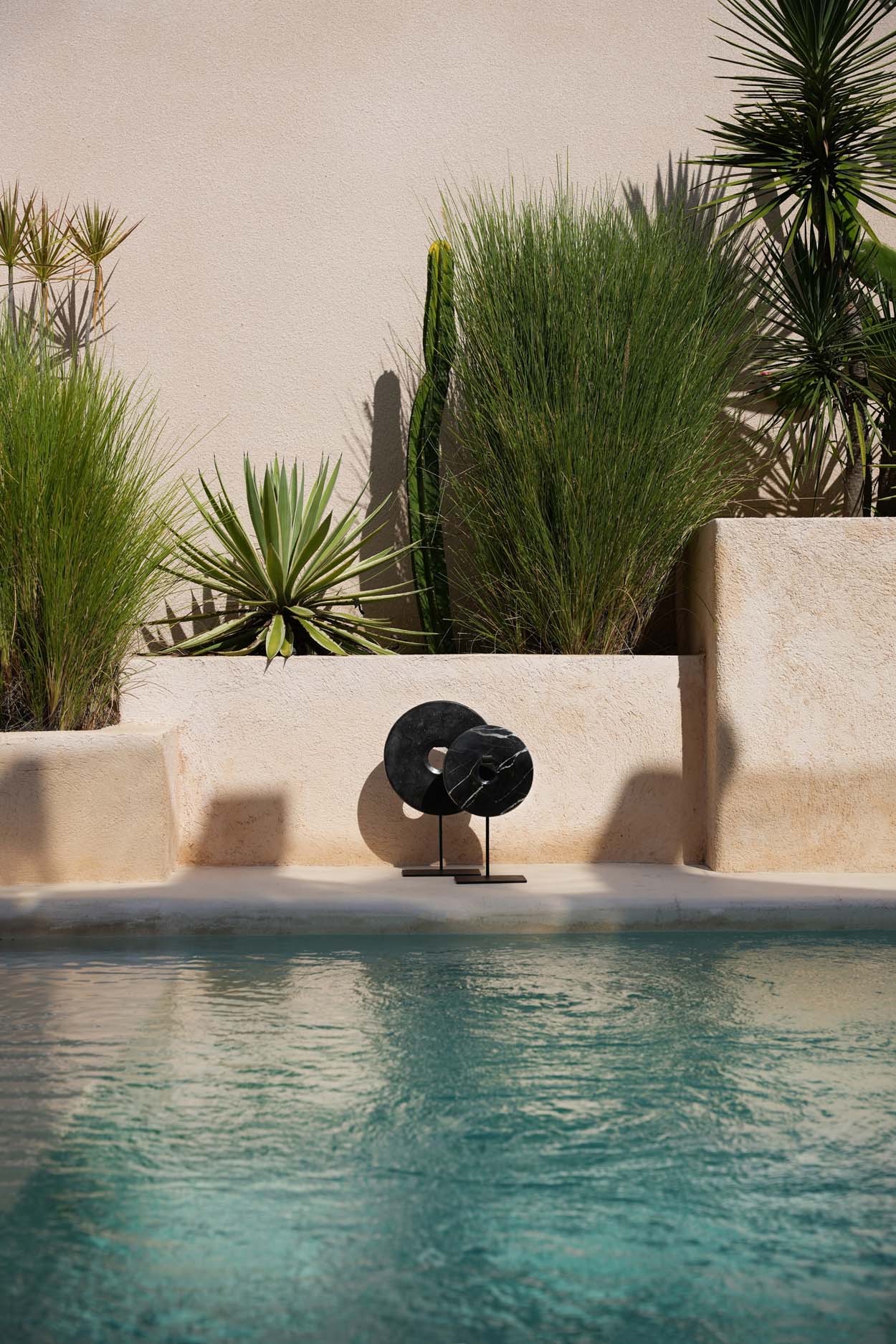 De Marmeren Schijf Op Standaard Zwart Large Bazar Bizar