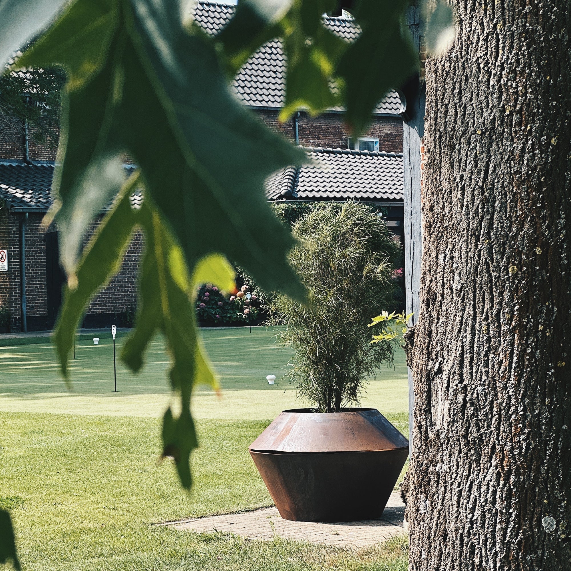 MAZU Oyster Luxe LED Plantenpot Cortenstaal