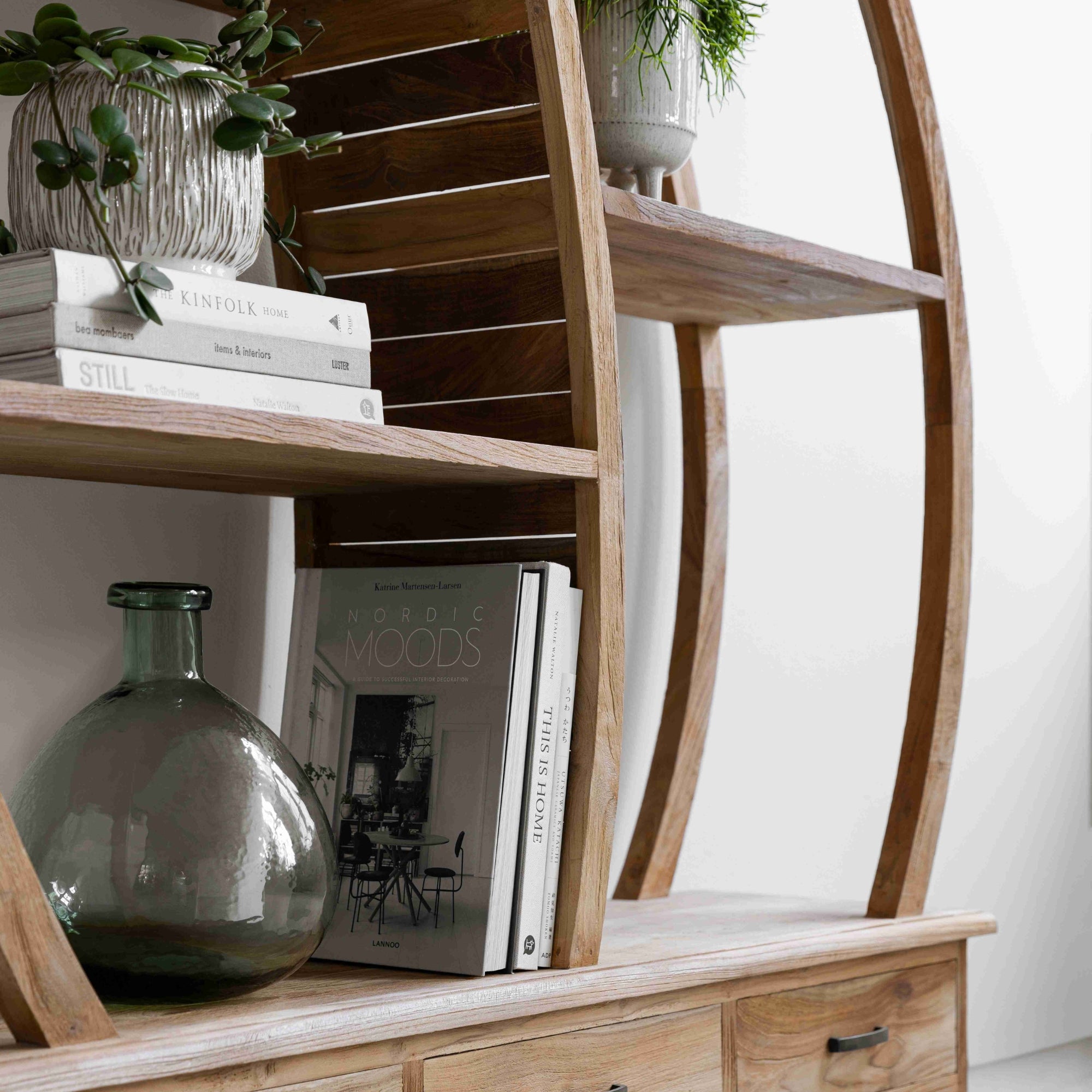 MUST Living Boekenkast Drop