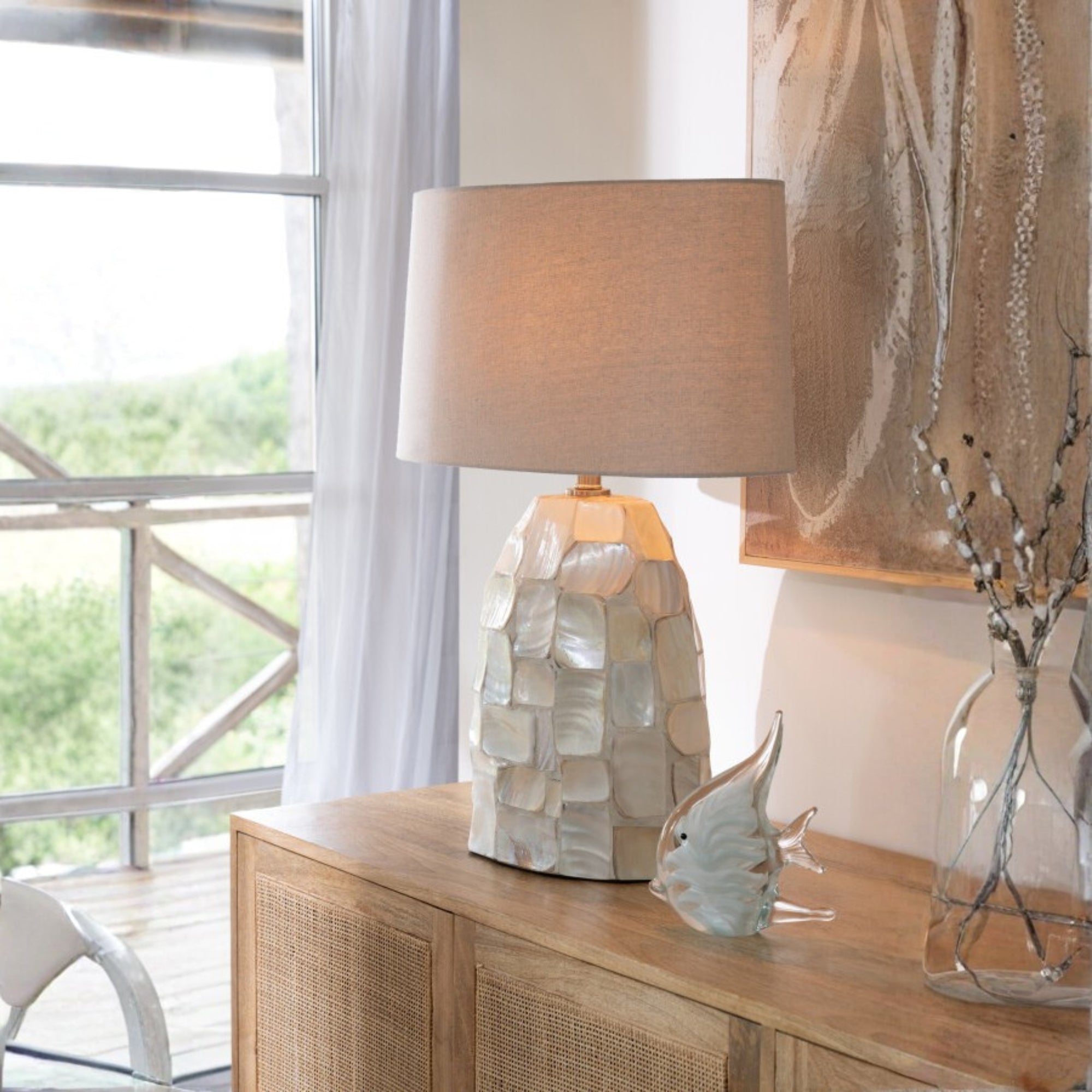 Tafellamp Pareleffect Schelp Gebroken Wit/Lichtbeige J-Line