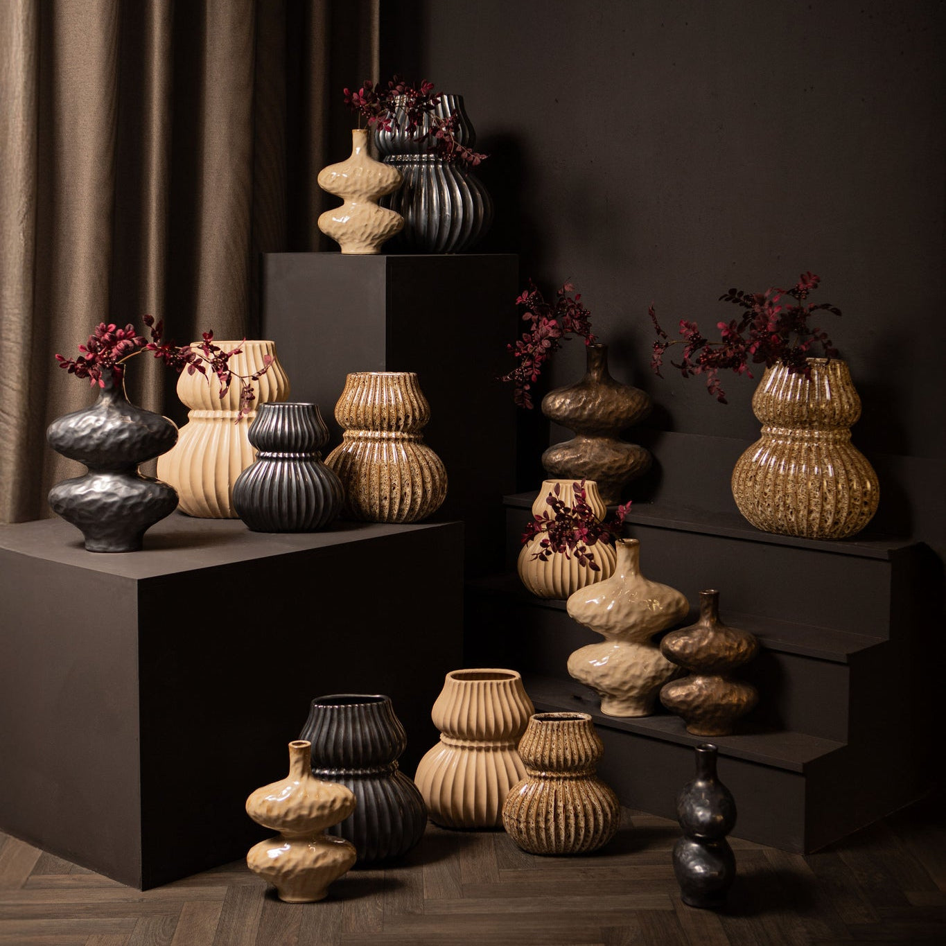 Chelsean Cream Oval Bulby Shaped Ceramic Vase S (set of 4) - - PTMD - livinglovely.nl