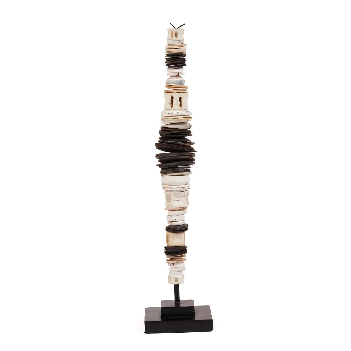 De Money Shell op Stand - M - Ornament - Bazar Bizar - livinglovely.nl