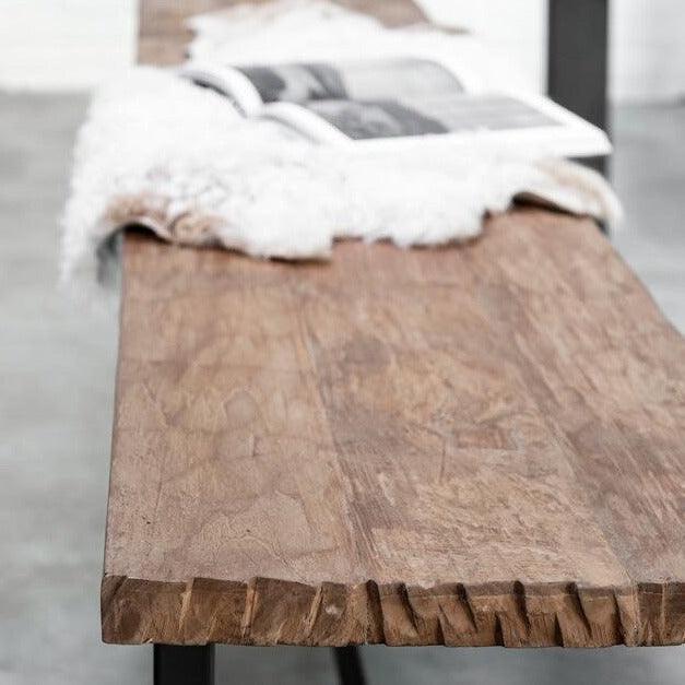 Detail houtnerf eetkamerbank Timeless Beam naturel DTP Home
