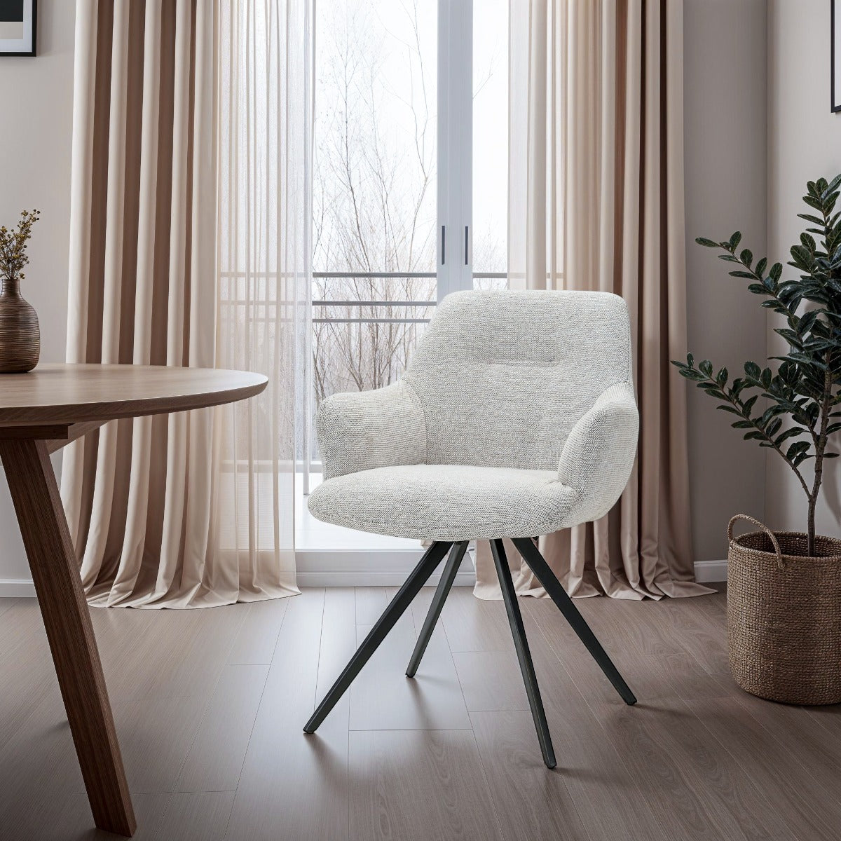 Eetkamerstoel Doreen Sneak Natural van Livingfurn, B65cm x D61cm x H83cm