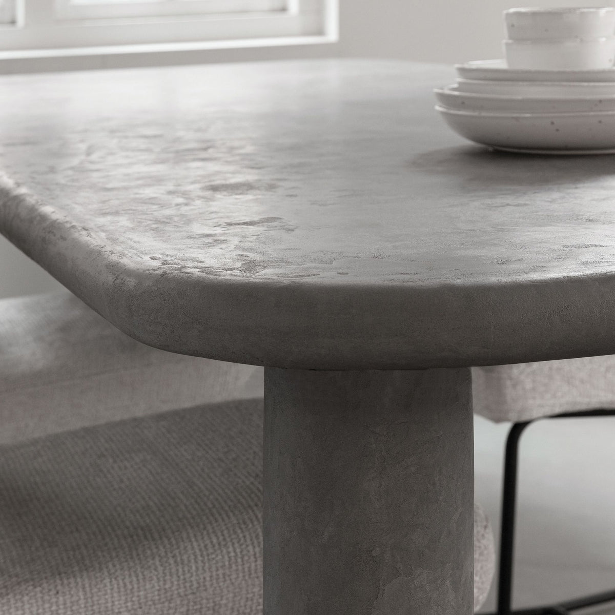 Eetkamertafel Clio Dusk met afgeronde hoeken sfeerbeeld