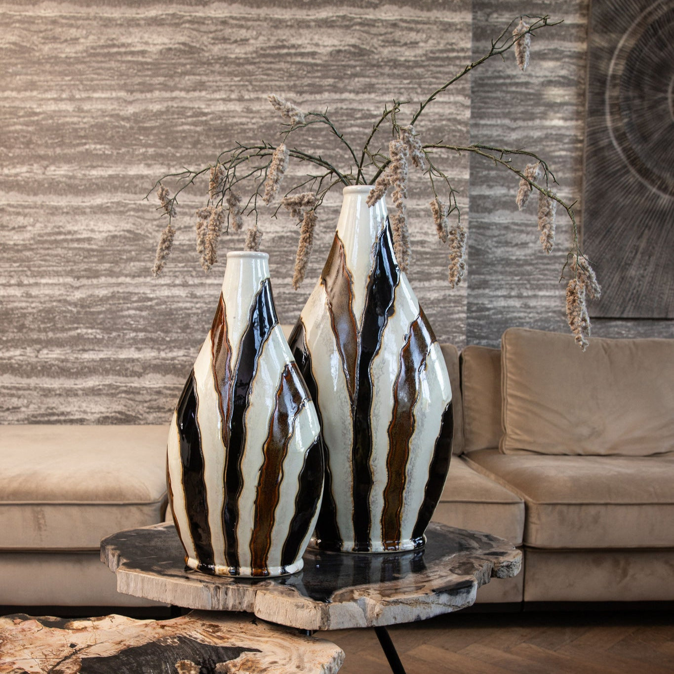 Evelin Dark Brown Oval Ceramic Vase With Lines L 29x18x55.cm PTMD - Vaas - PTMD - livinglovely.nl