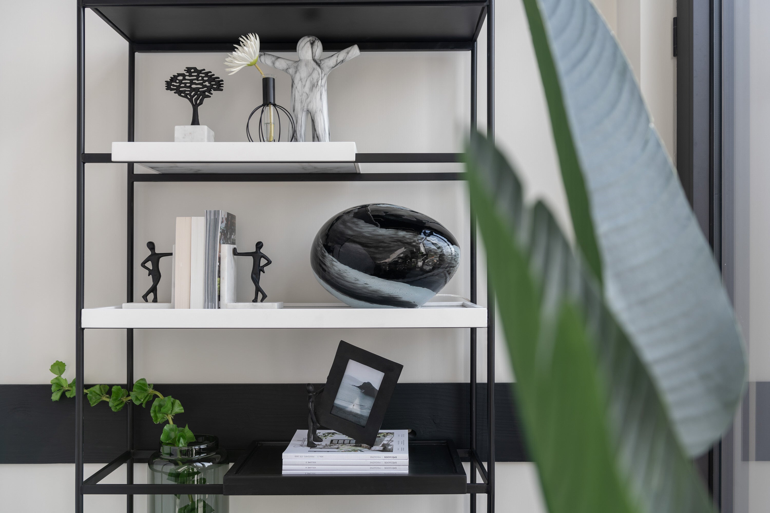 Figuur Boom Op Voet Aluminium/Marmer Zwart/Wit Set van 3 - Beeld - J-Line - livinglovely.nl