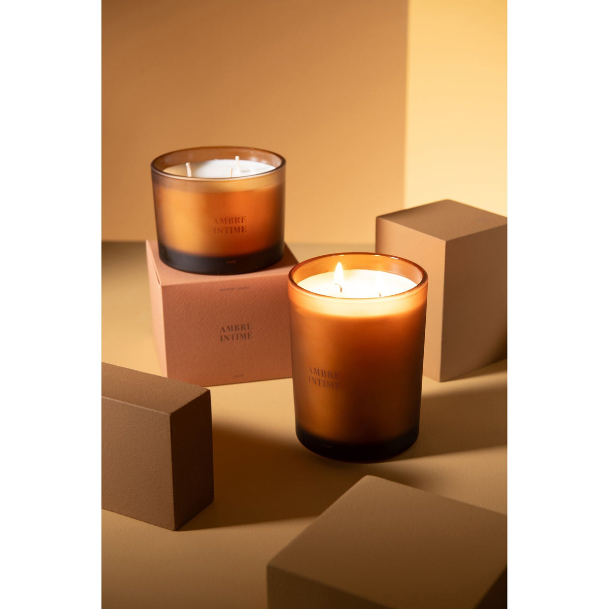 Geurkaars Accords Essentiels Ambre Intime 28 Uur
