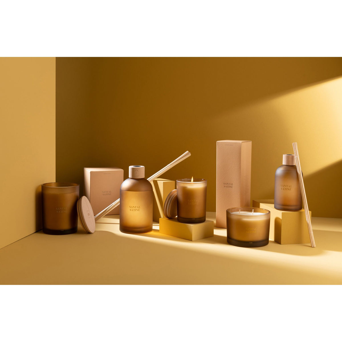 Geurkaars Accords Essentiels Santal Satiné 28 Uur