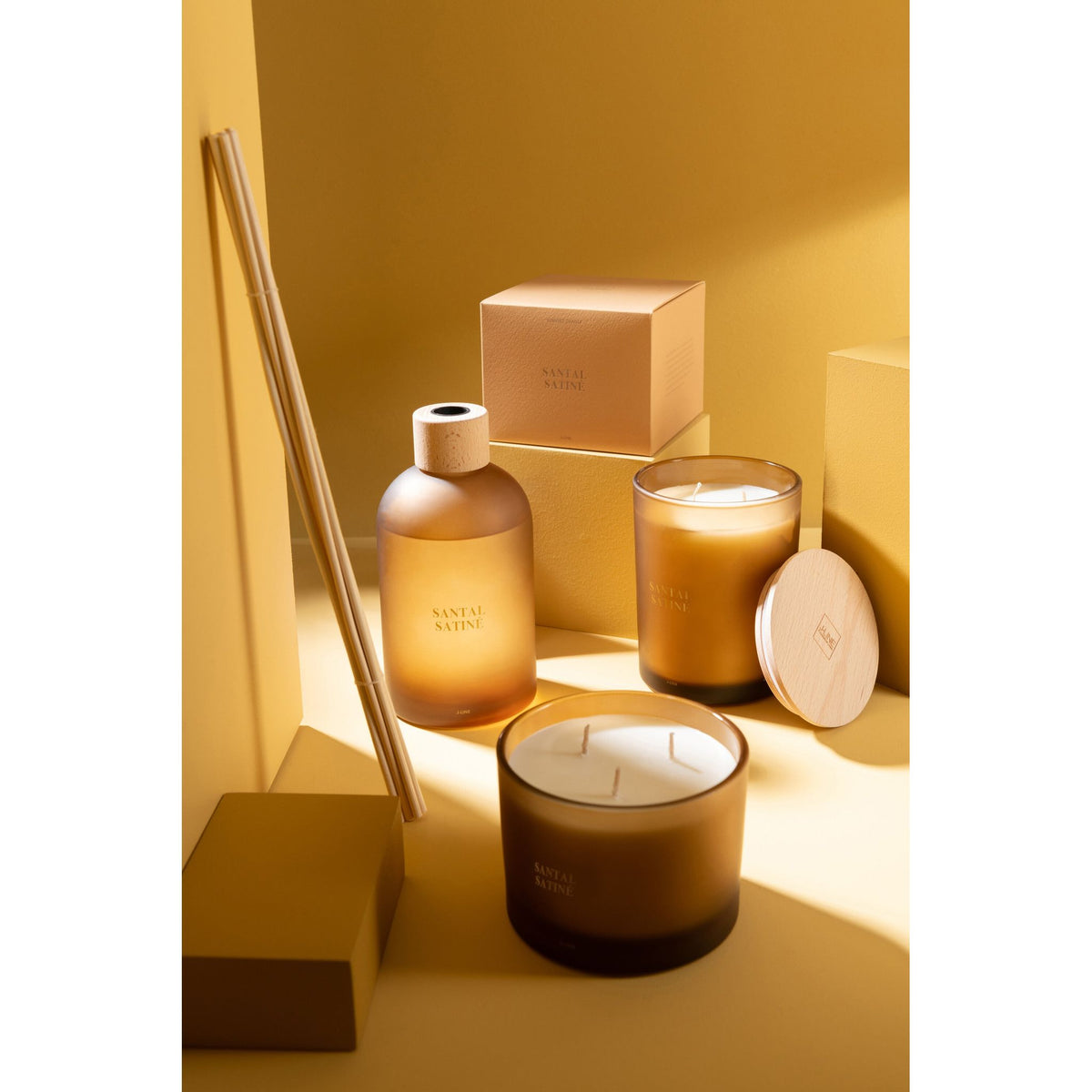 Geurkaars Accords Essentiels Santal Satiné 28 Uur