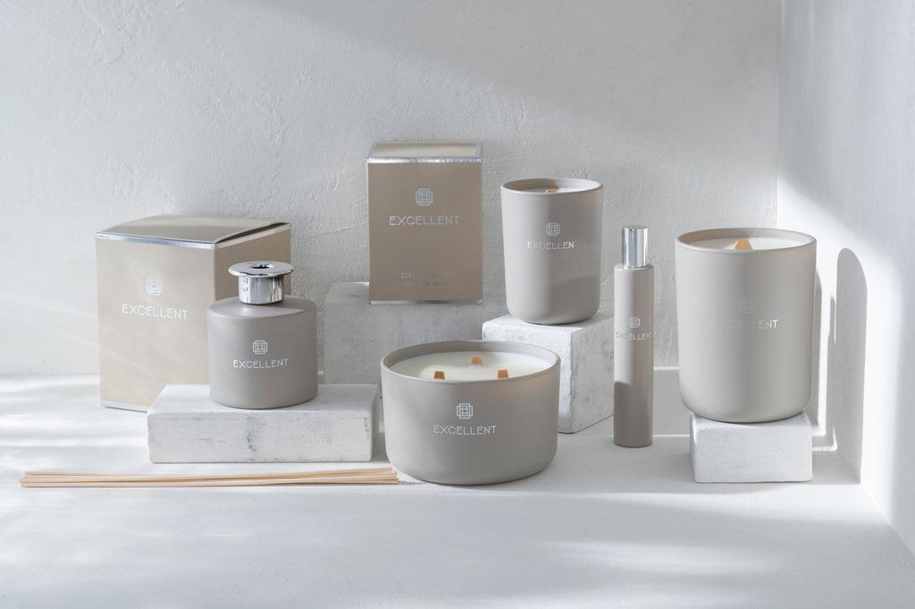 Geurkaars Excellent Glas Beige Large-40u - Geurkaars - J-Line - livinglovely.nl