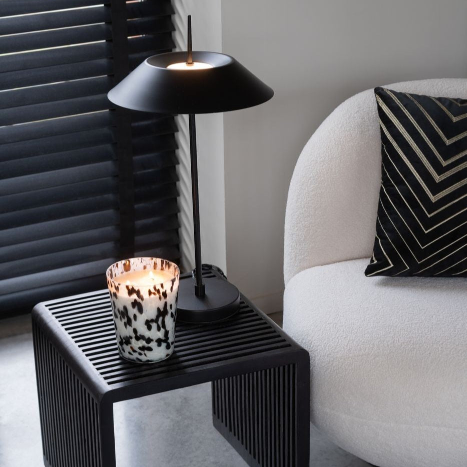 Geurkaars Noa Zwart/Wit Medium-68u J-Line - Geurkaars - J-Line - livinglovely.nl