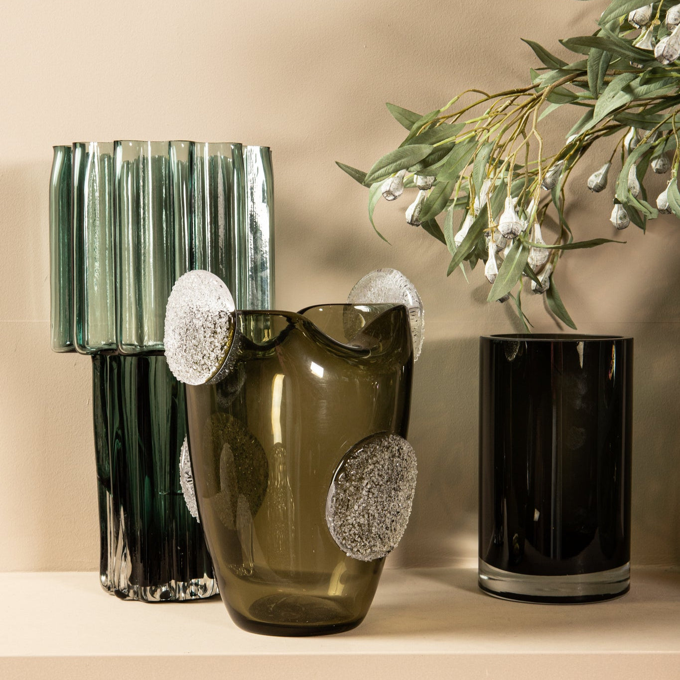 Giah Green Solid Glass Vase With Deco Rounds S PTMD - Vaas - PTMD - livinglovely.nl
