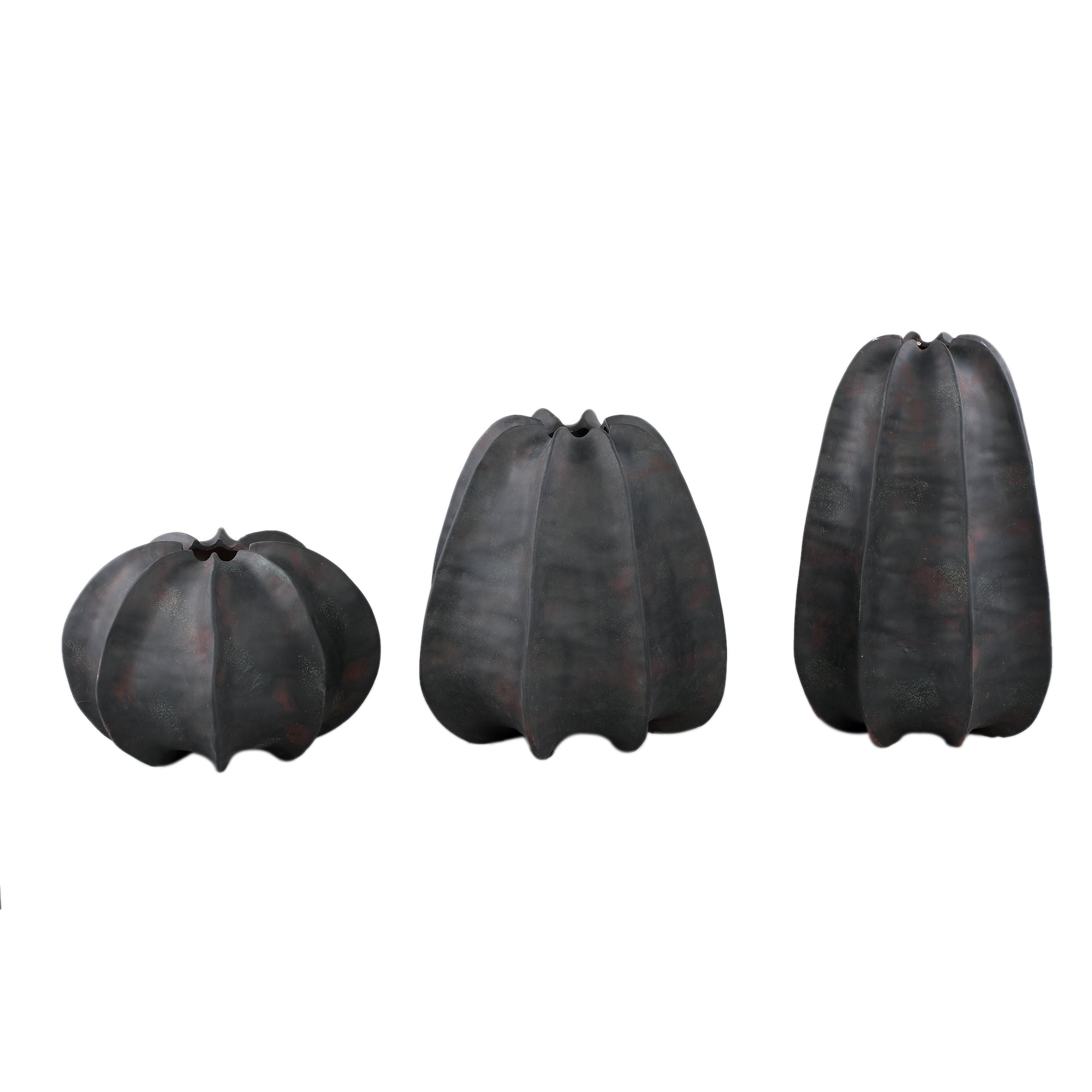 Grayson Black Ceramic Round Ribbed Vase Low Dia30cmxH22cm PTMD - Vaas - PTMD - livinglovely.nl