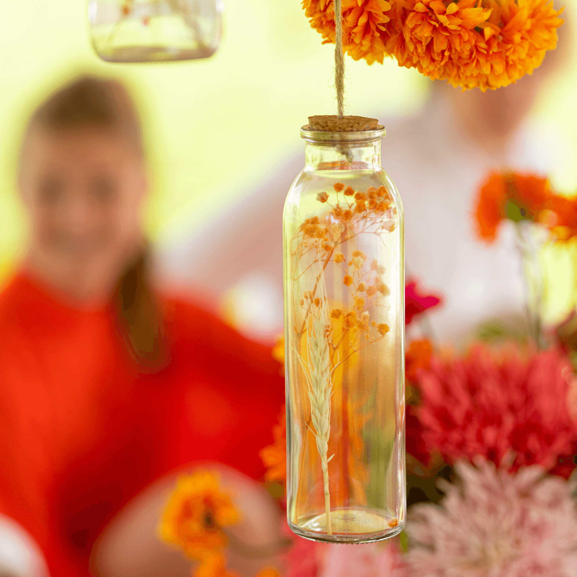 Hangende Flessen Kleurrijk Gedroogde Bloemen Glas Mix Large Set van 4 - Paas - J-Line - livinglovely.nl