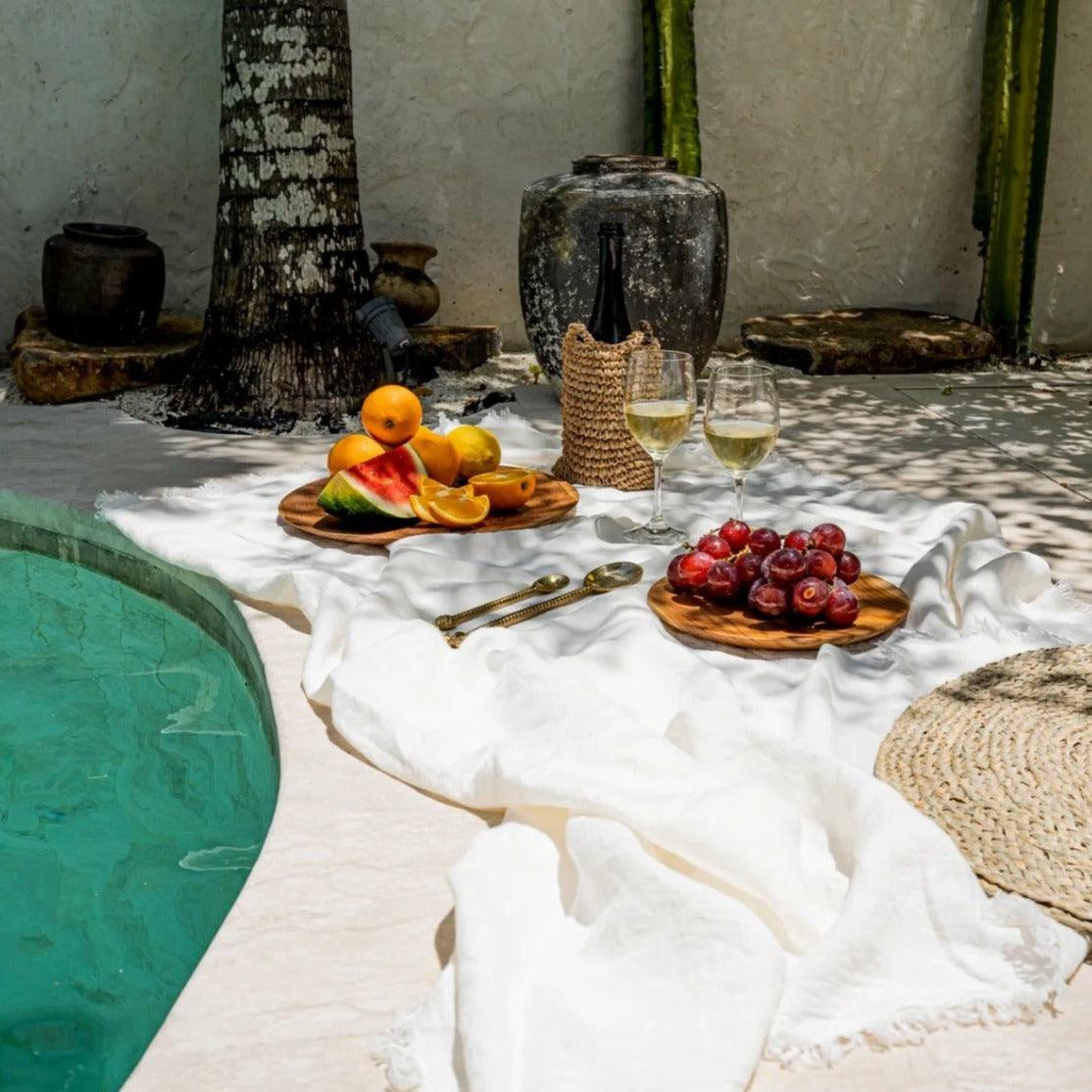 Het Linnen Tafelkleed - Wit - 150x200 - Tafelkleed - Bazar Bizar - livinglovely.nl