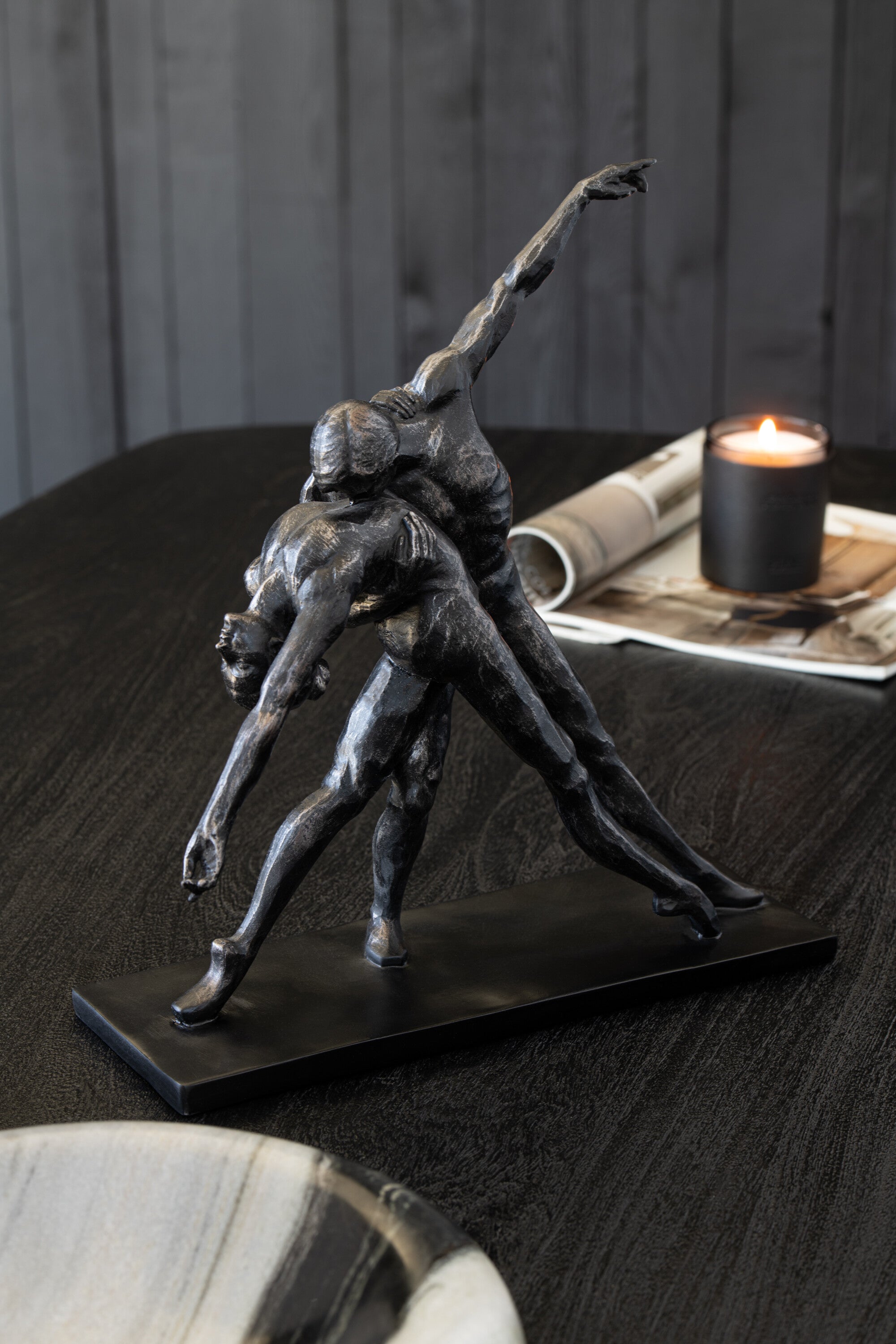 Koppel Op Voet Dansend Zwart J-Line - Beeld - J-Line - livinglovely.nl