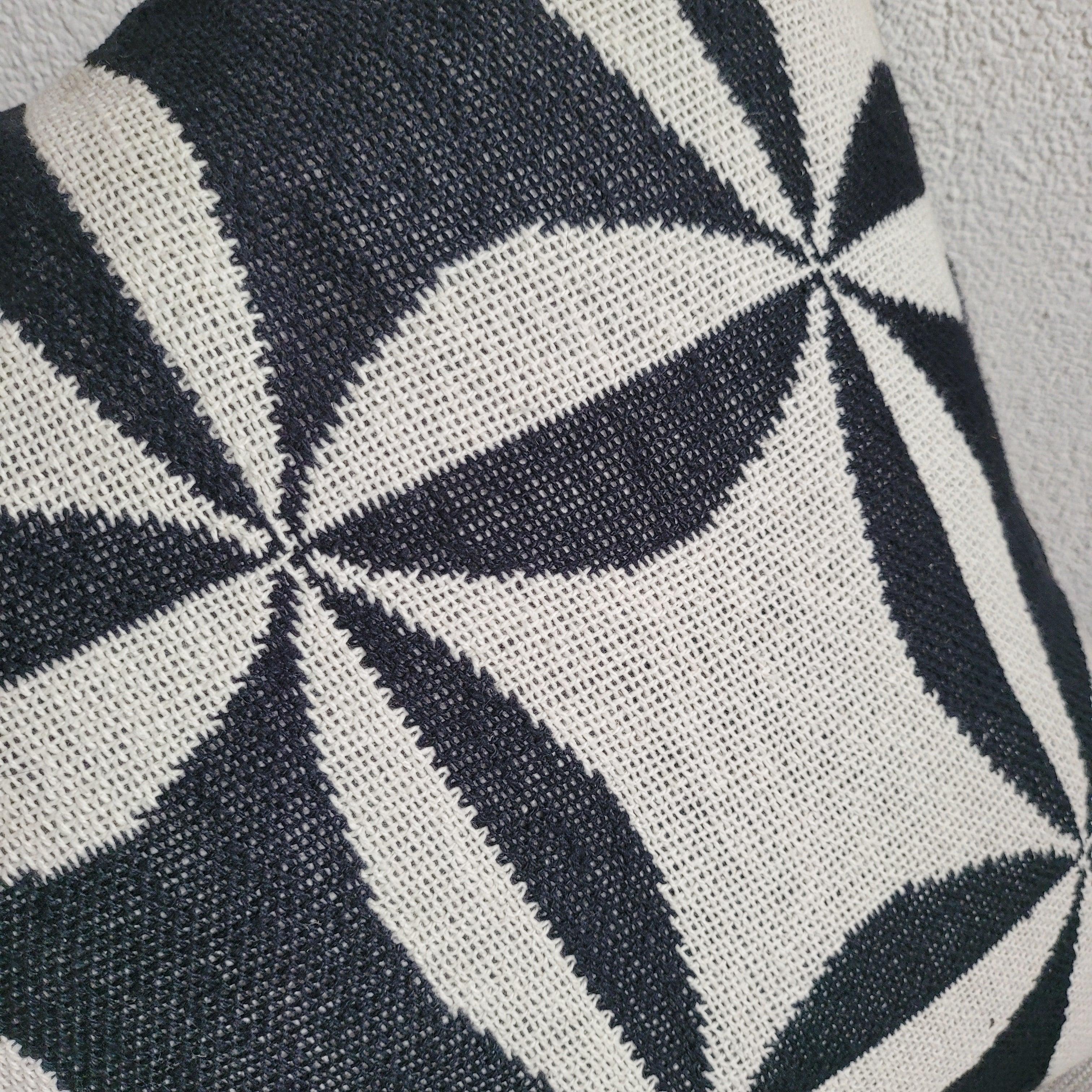 Kussen Ken - Kussen - Living Lovely - livinglovely.nl