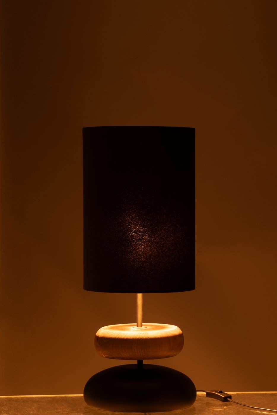 Lamp Jade Ijzer/Dennenhout Zwart/Naturel - Tafellamp - J-Line - livinglovely.nl