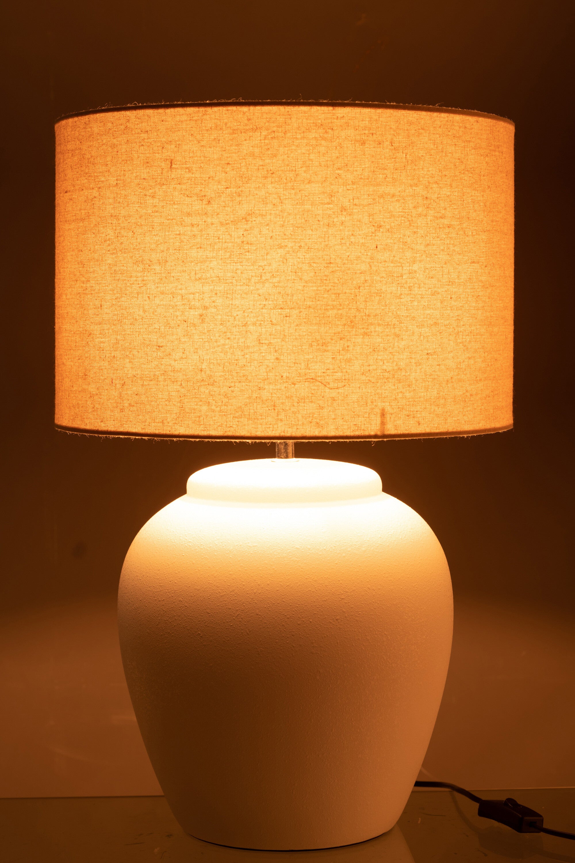 Lamp Meli + Kap Keramiek Linnen Wit Large - Tafellamp - J-Line - livinglovely.nl