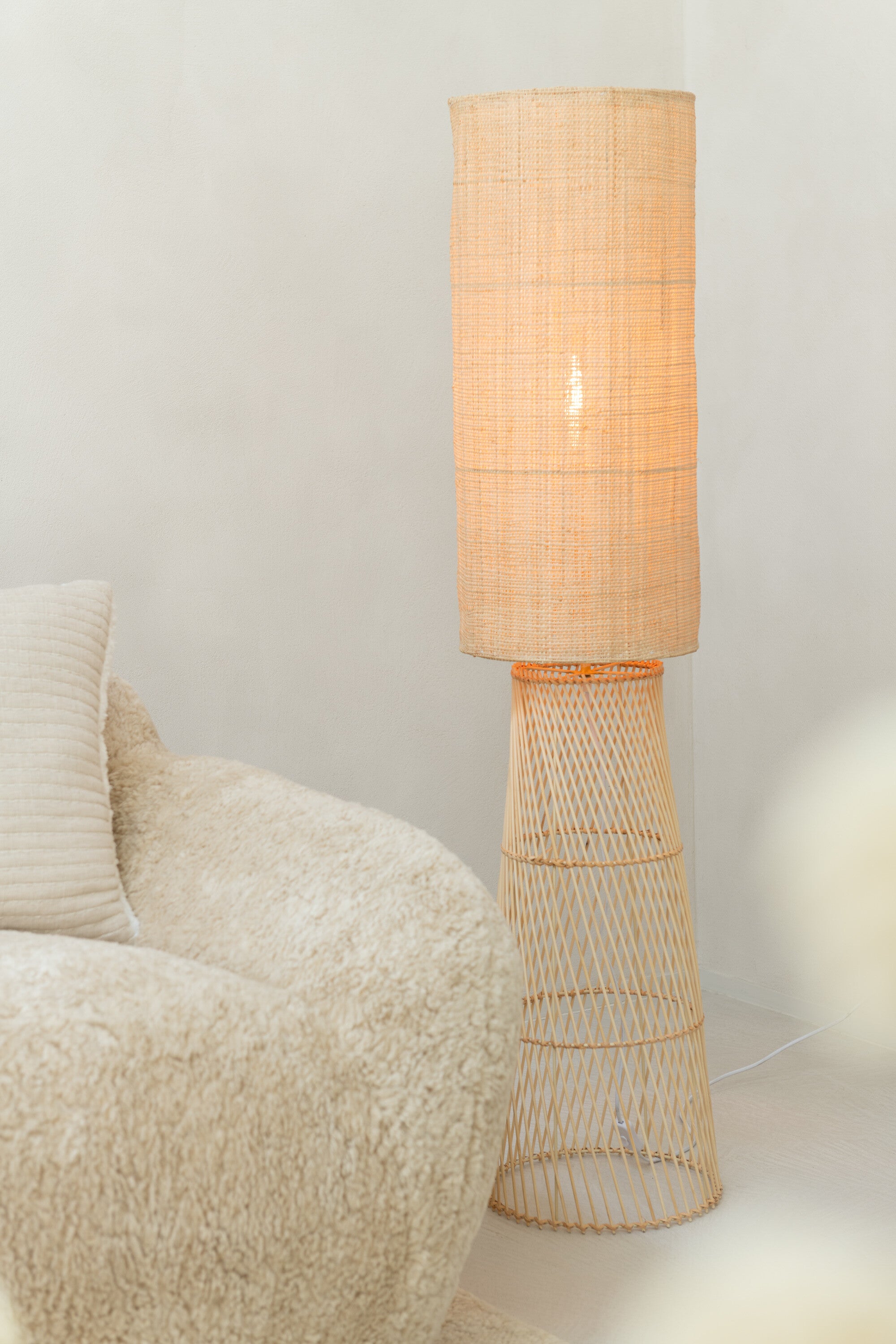 Lamp Room Linen/Bamboo Natural J-Line - Vloerlamp - J-Line - livinglovely.nl