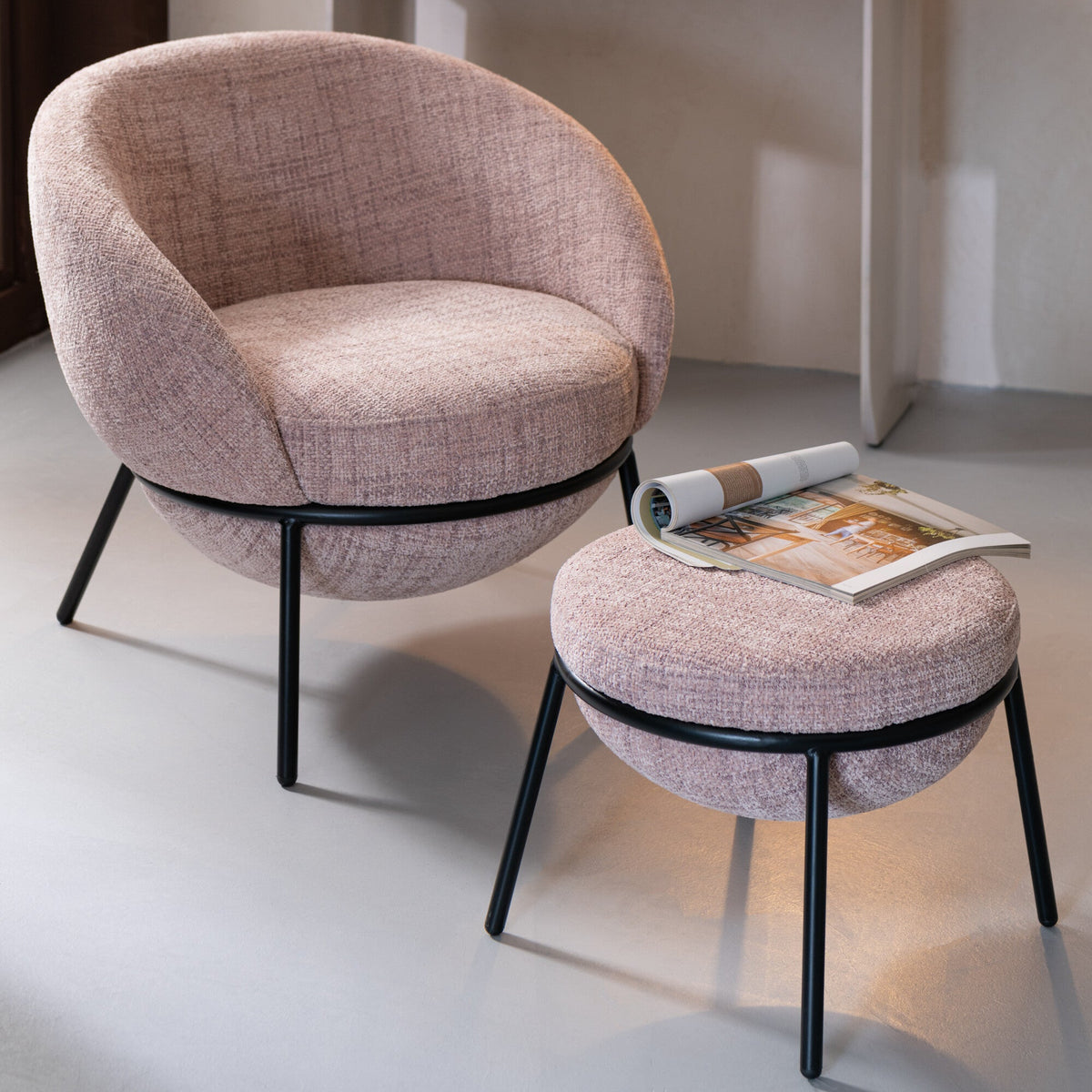 Loungestoel + Poef Ijzer Lichtroze/Zwart J-Line