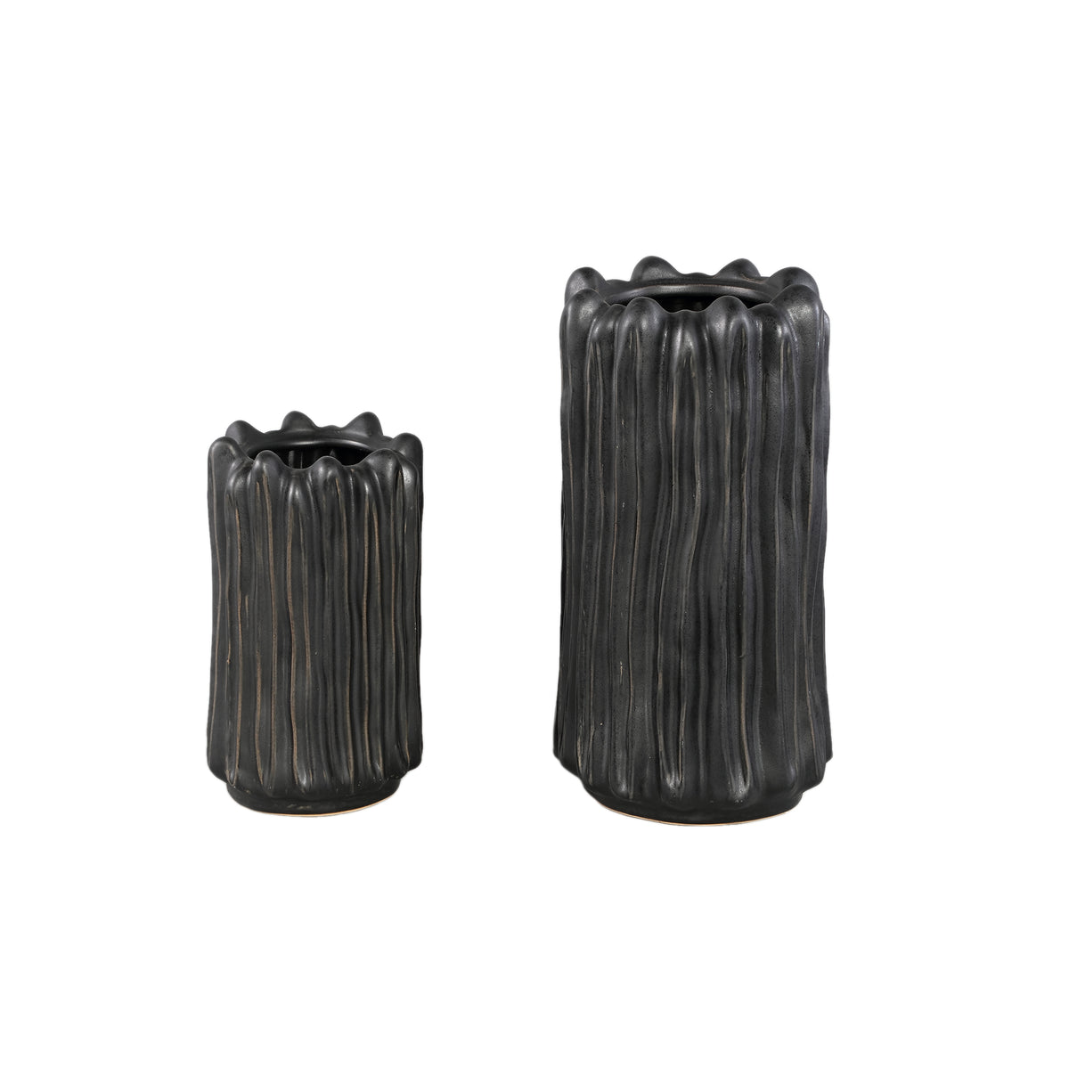 Luci Black Ceramic Vase Ribbed Round L van PTMD, bovenaanzicht van de opening op witte achtergrond