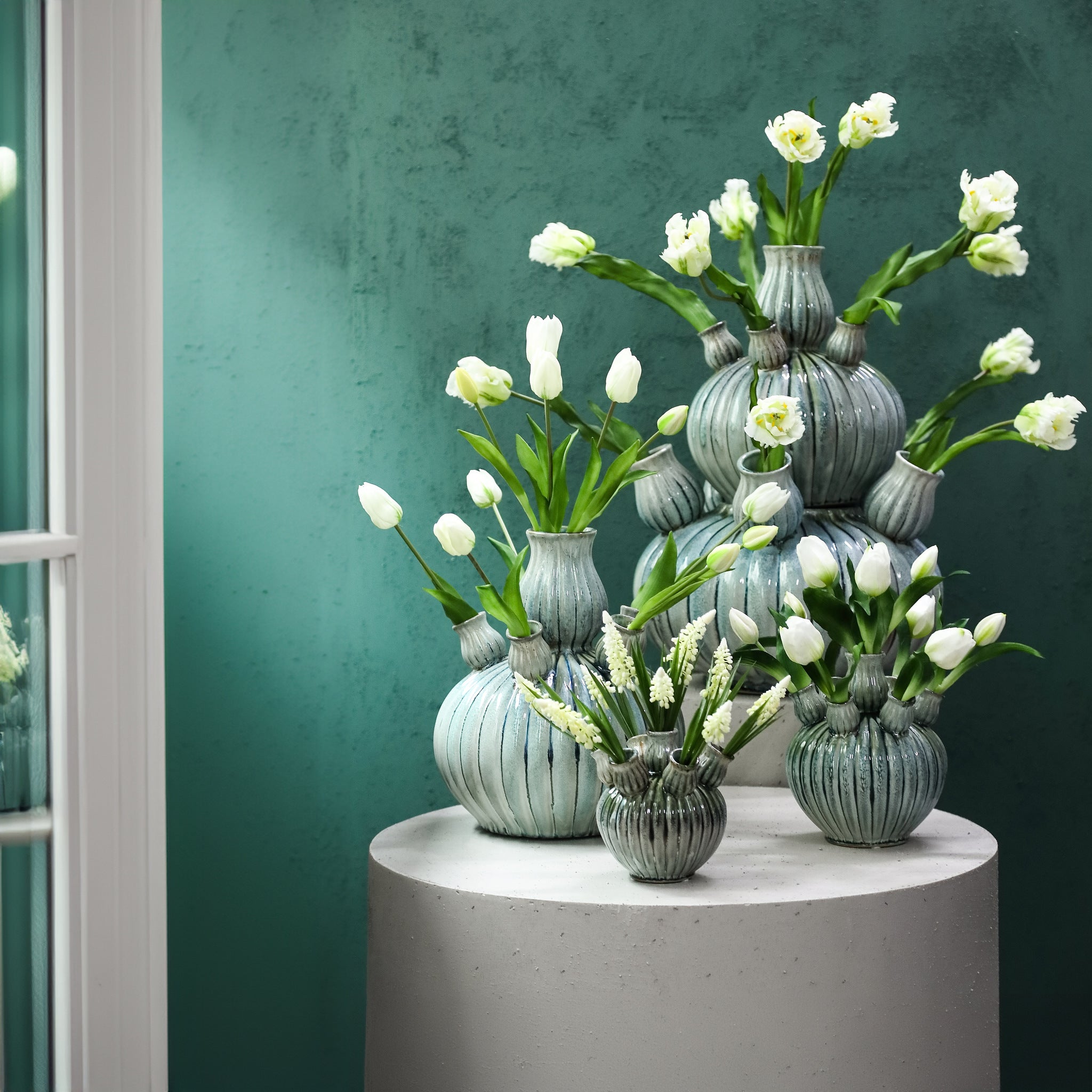 Nolou Turquoise Tulpenvaas keramiek Small PTMD - Vaas - PTMD - livinglovely.nl