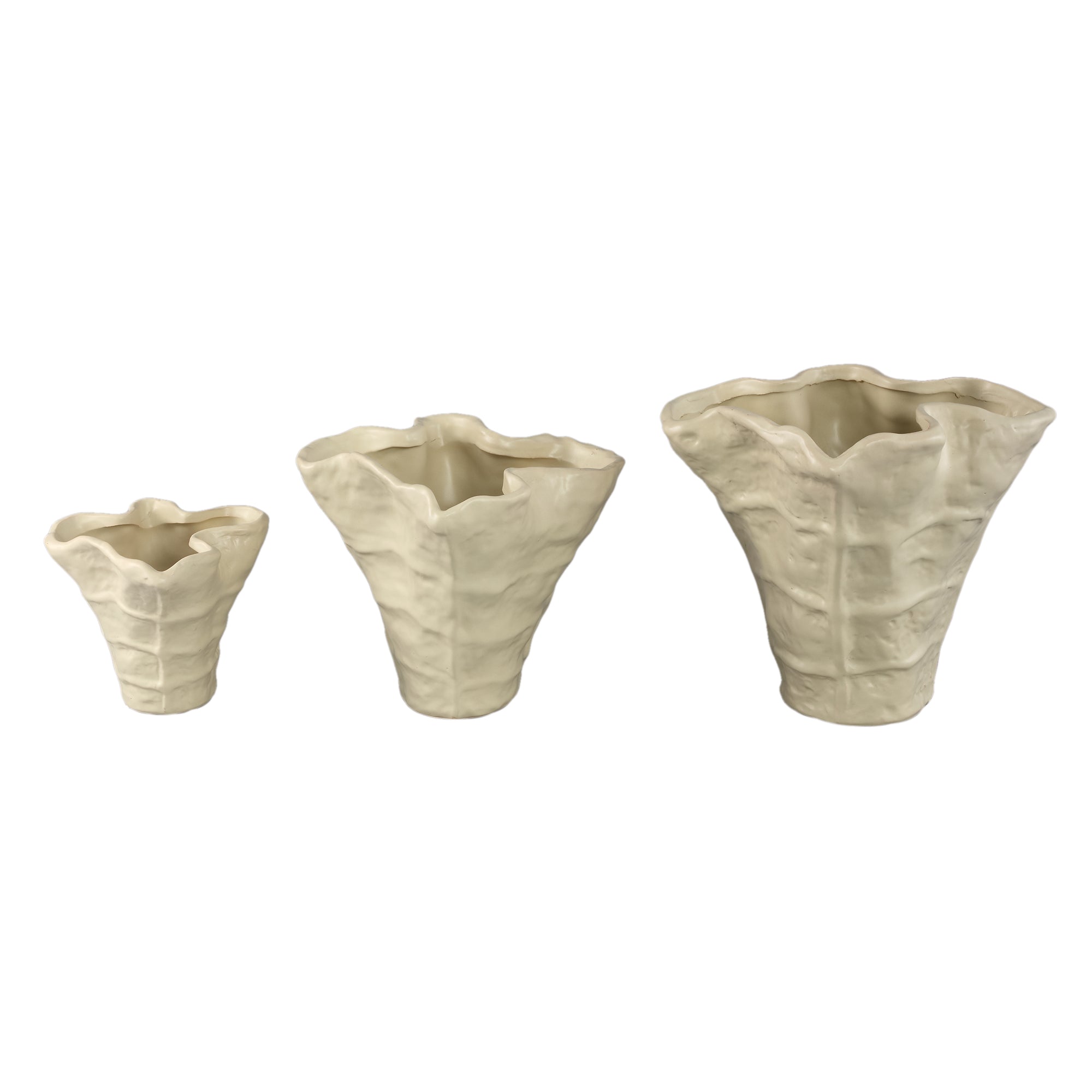 Reff Cream Matt Ceramic Wavy Shaped Pot M 25x23x21 PTMD - Pot - PTMD - livinglovely.nl