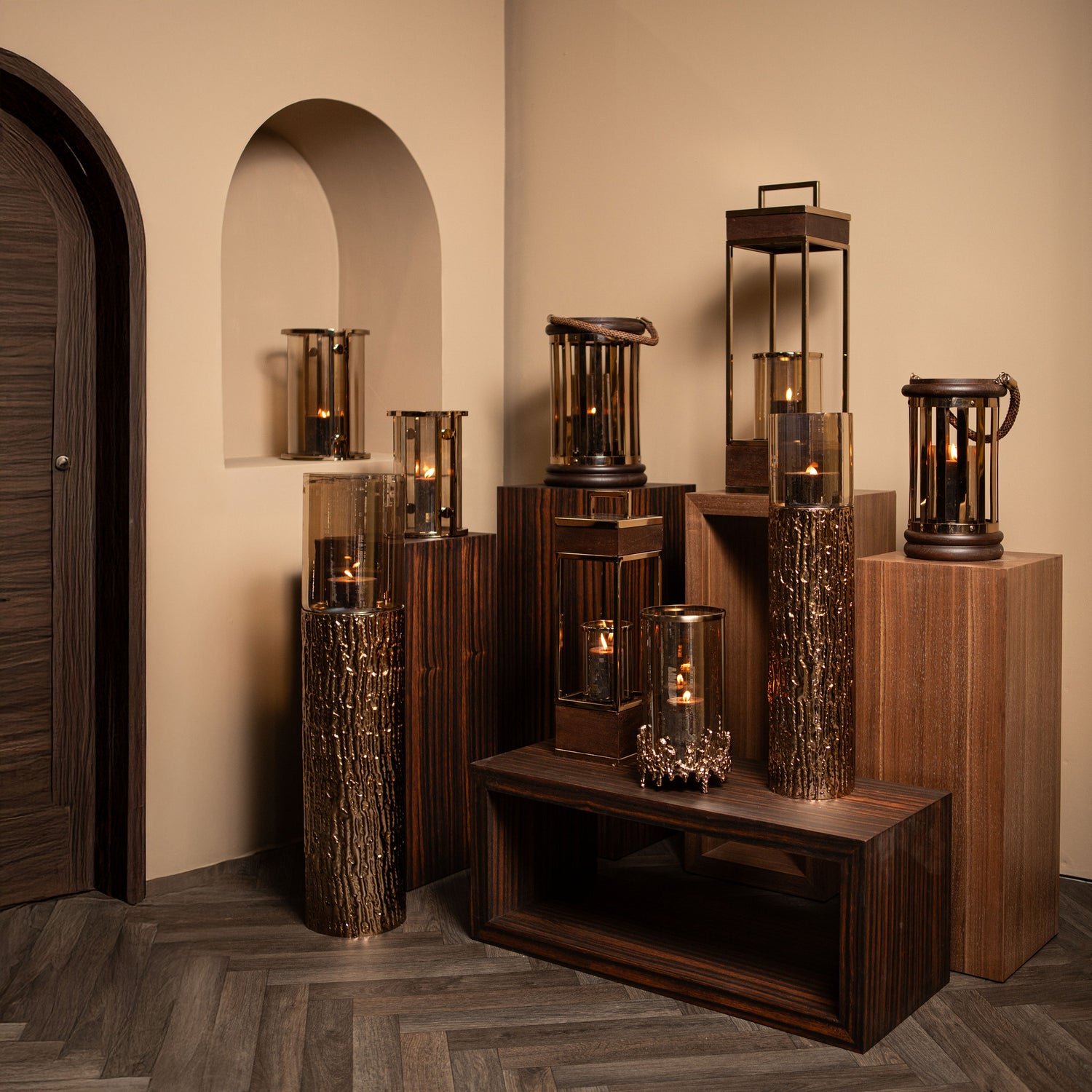 Rezy BrownGold Big Floor Stormlight Amber Luster L PTMD - Kandelaar - PTMD - livinglovely.nl