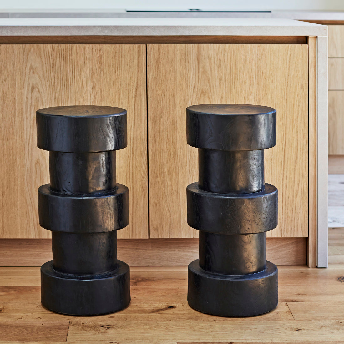 Forma Barhocker Totoma Schwarz Raw Materials