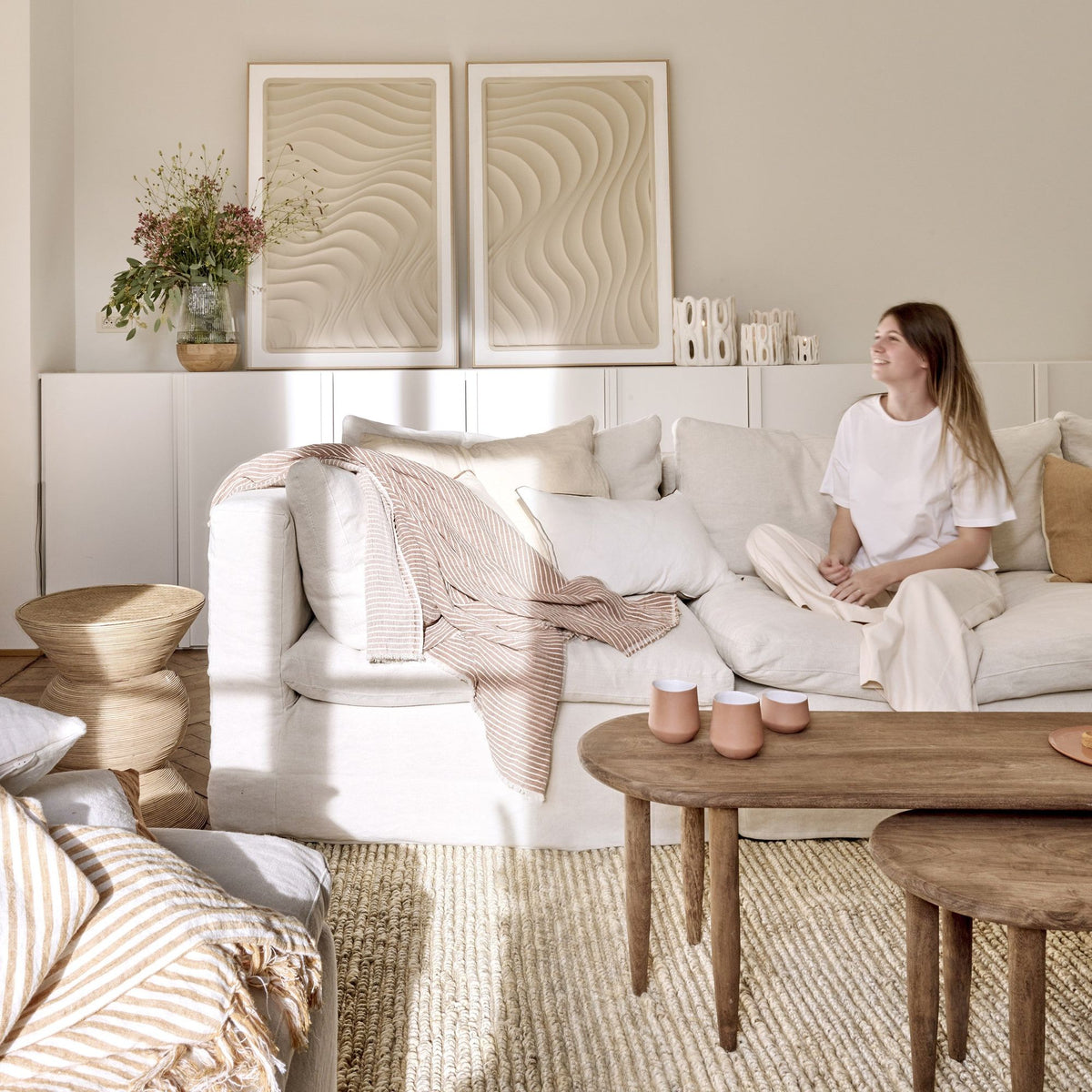 Schilderij La Marée Basse Hout Beige van Pomax, sfeerbeeld met styling in huis