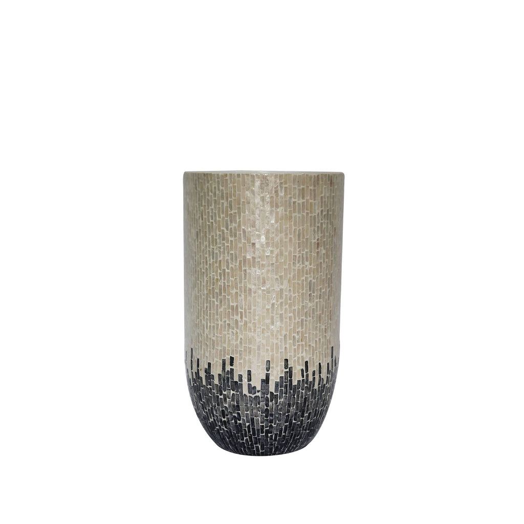 Vojtech White round poly shell bamboo pot ombre M PTMD - Pot - PTMD - livinglovely.nl
