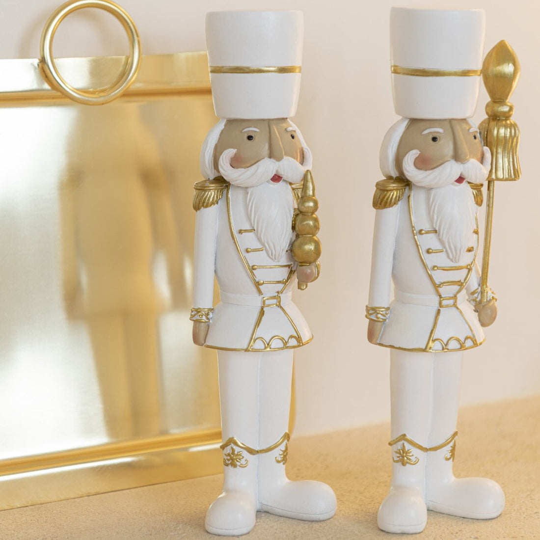 Notenkraker Resine Wit/Goud Large Set van 2 H26cm J-Line