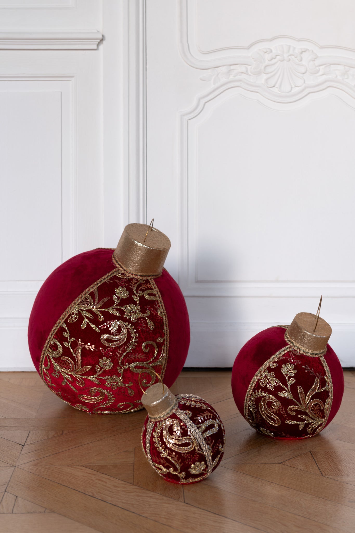 Bal Decoratief Patroon Polyfoam/Textiel Rood/Goud Medium J-Line