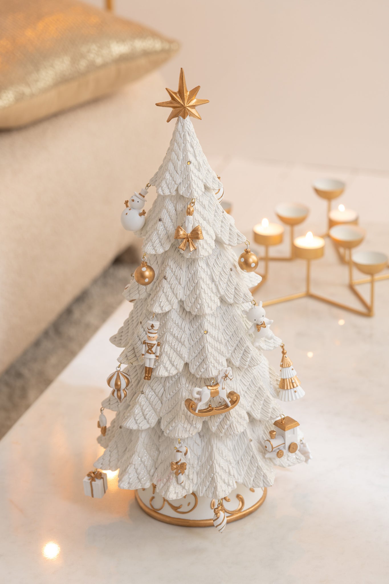 Kerstboom Led Ornamenten Resine Wit/Goud Small H51,5cm j-Line