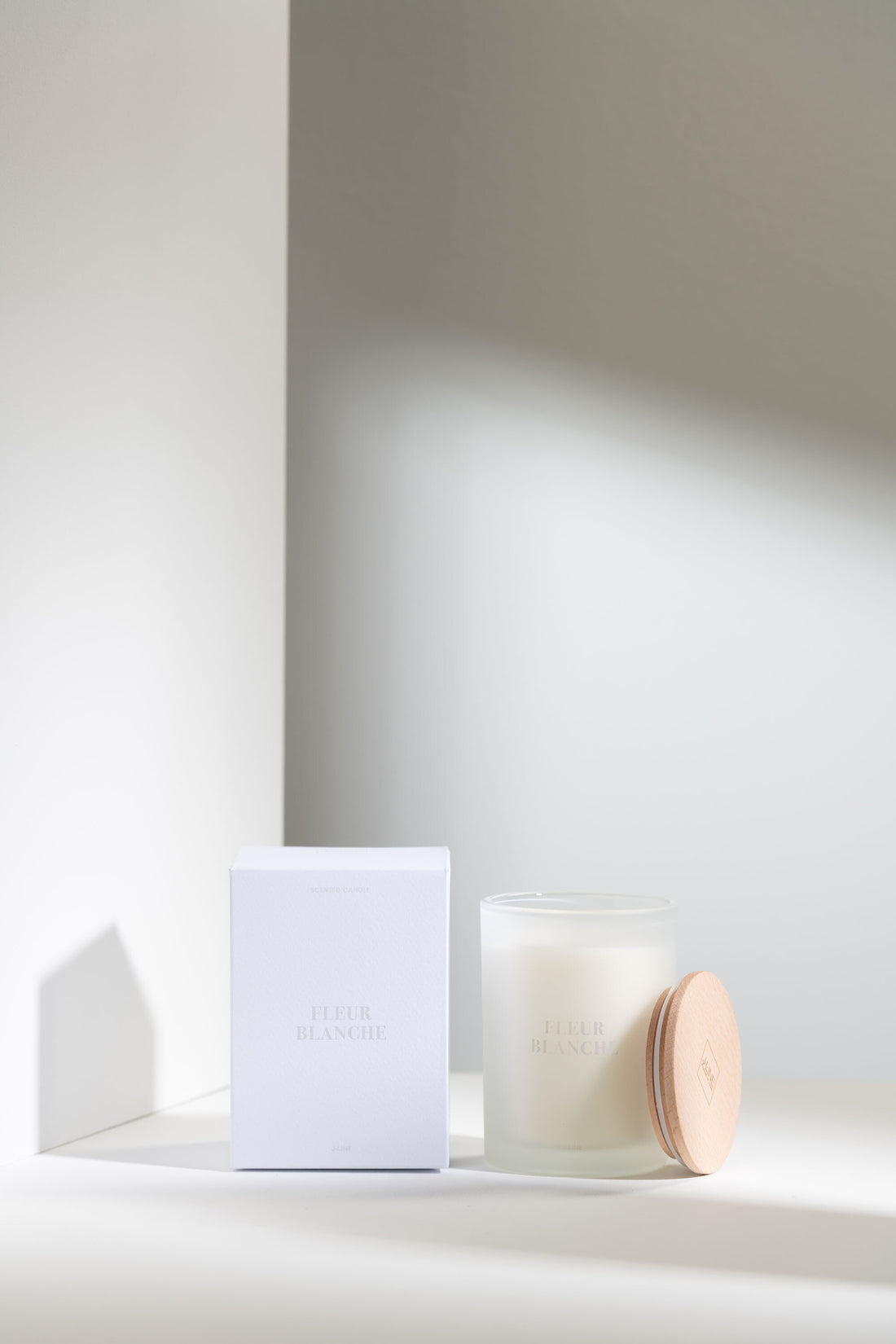 Geurkaars Accords Essentiels Fleur Blanche 38 Uur