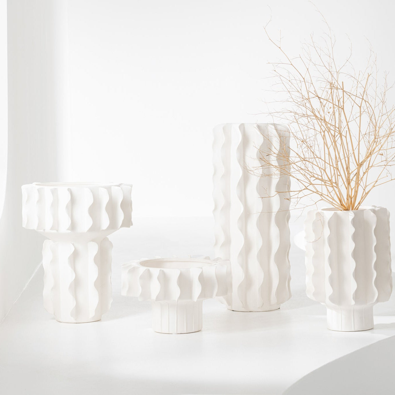 Vaas Helix Rond Keramiek Wit Large Ø25cmxH29cm J-line