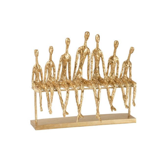 7 Mensen Zittend Op Een Bank Poly Goud - Beeld - J-Line - livinglovely.nl