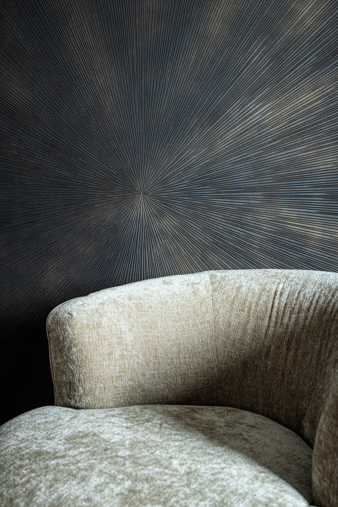 Zapp Rundes Wandpaneel Schwarz MDF mit Gold PTMD