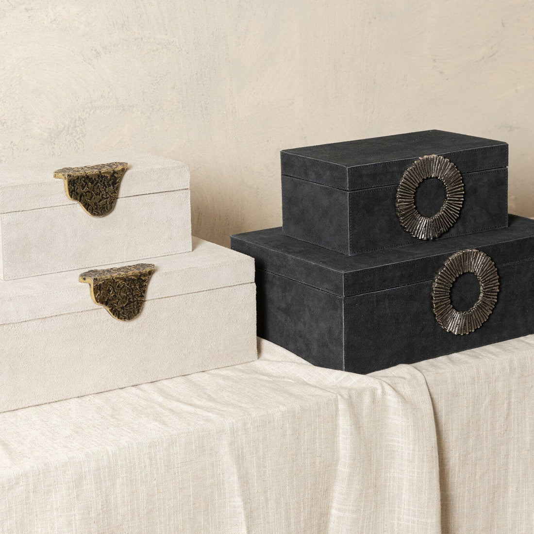 Hazael Schwarze Wildlederbox silberner Griff 2er-Set PTMD