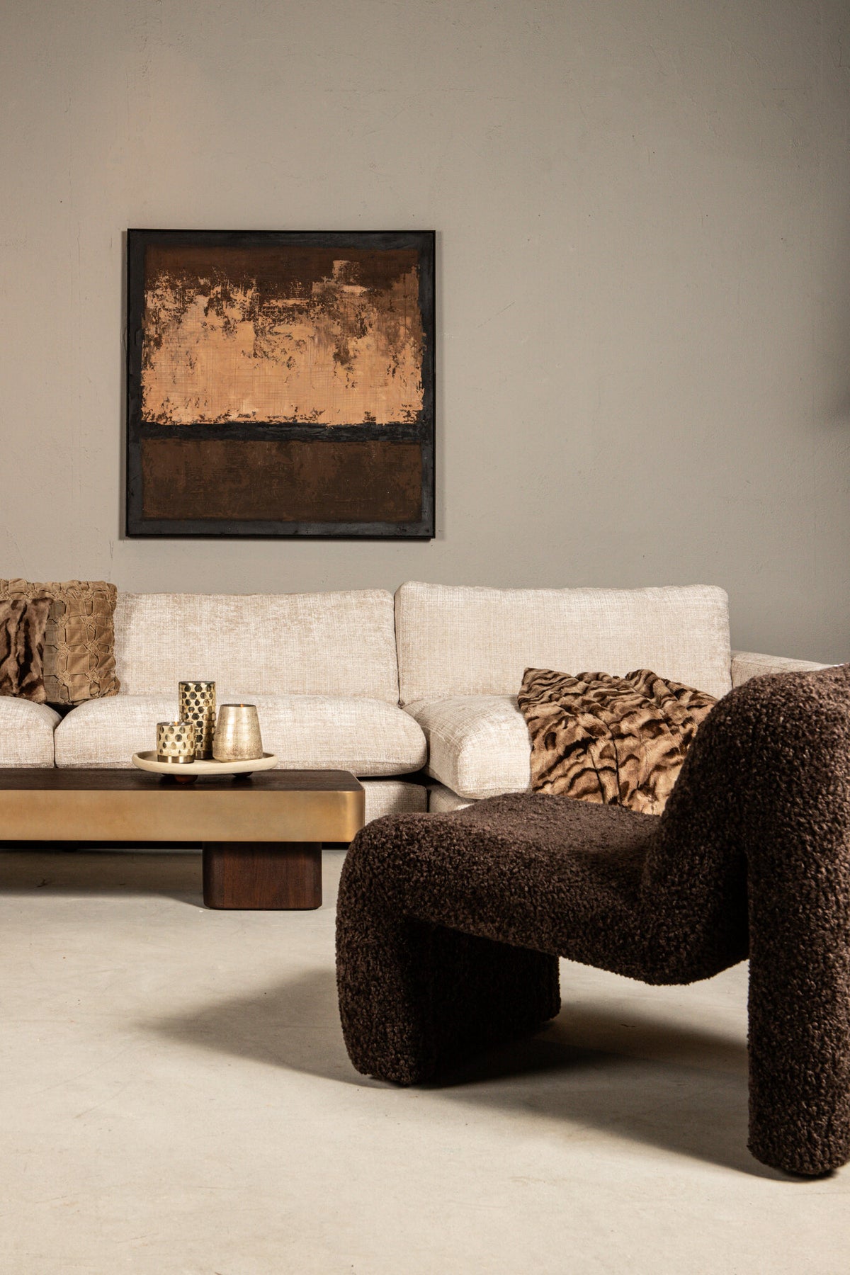 Warren Couchtisch Braunes Holz mit Gold-Metall PTMD