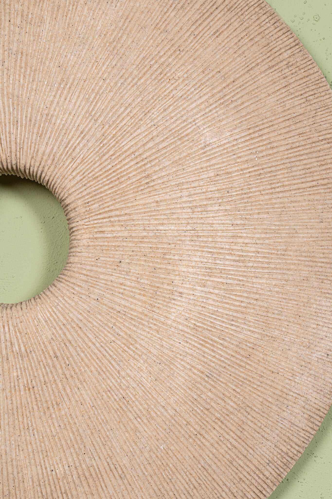 Kathelle Cream Poly Round Sandstone Wallpanel S PTMD