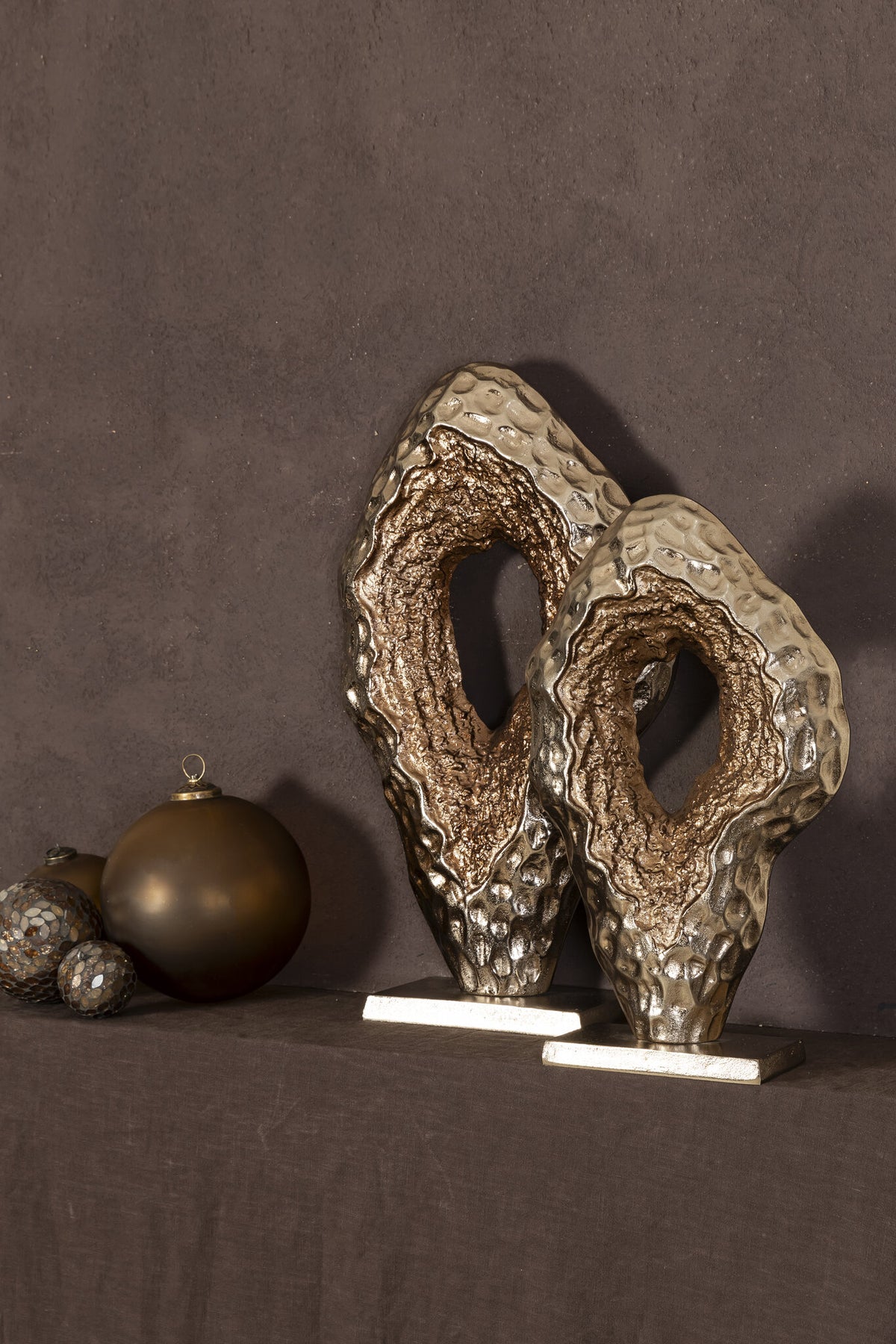 Coolan Gegossene Aluminiumfigur Oval S PTMD